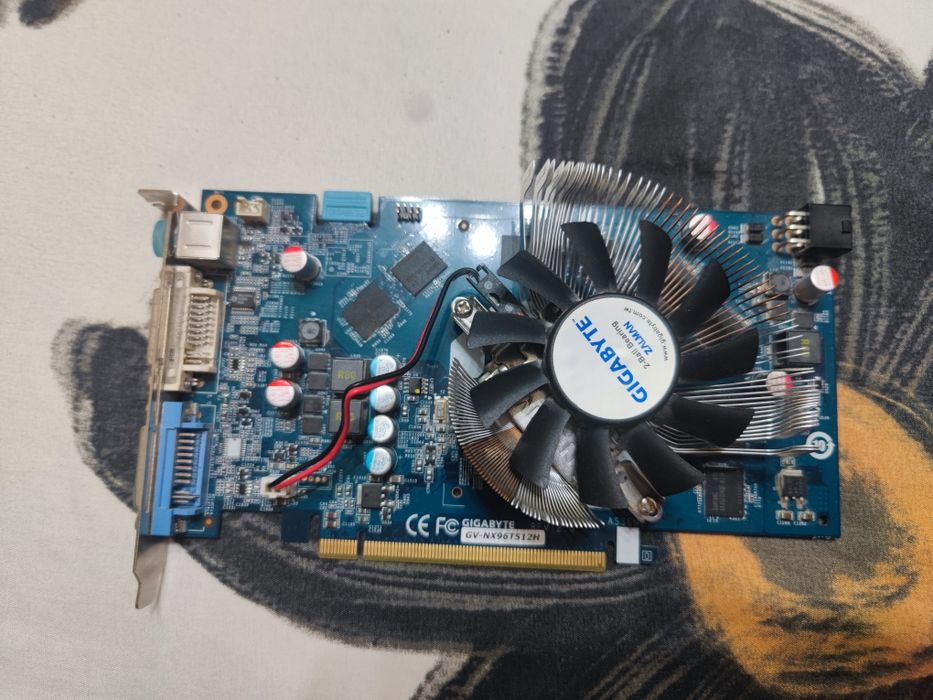 Продам видеокарту