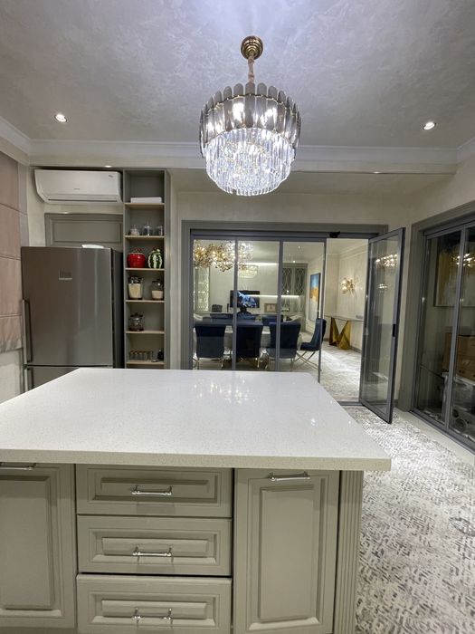 Продаётся квартира на Яккасарайском районе