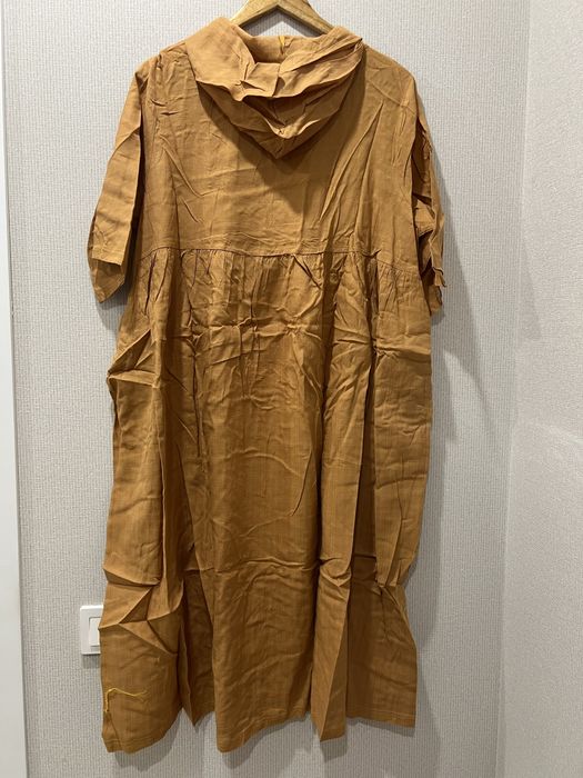 Черное базовое платье и платье боха