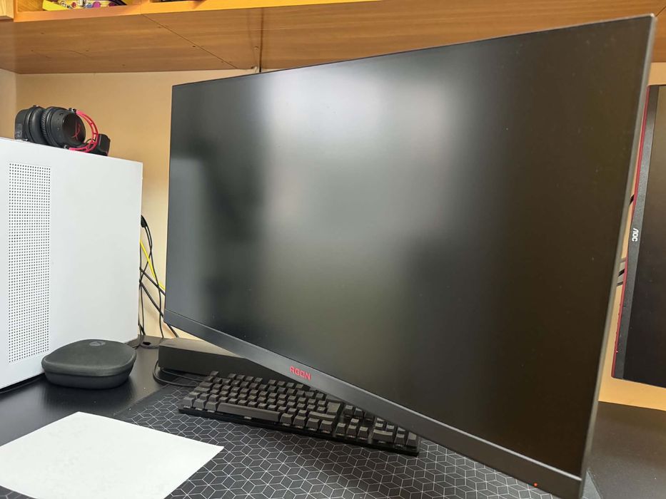 Monitor Aoc agon 32 240 hz