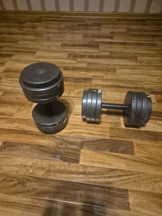 Продаются гантели 2шт по 20кг