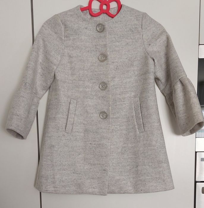 Vând paltonaș fetiță