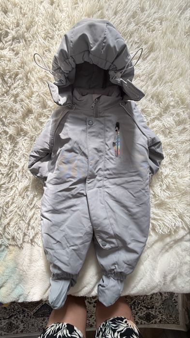 Продам детские комбезы