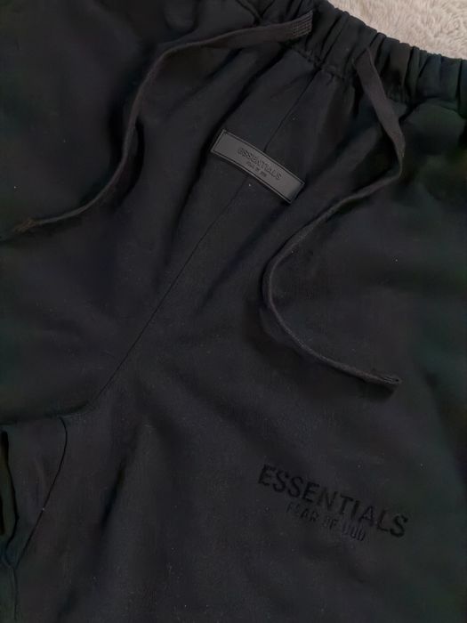 Compleu Essentials negru