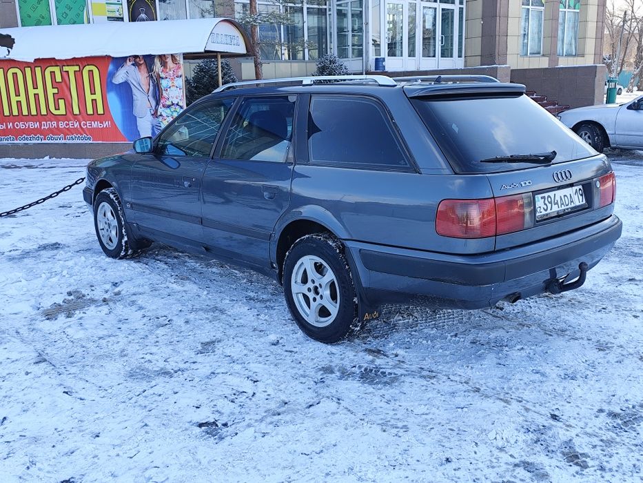 Продам машину Ауди 100 С4