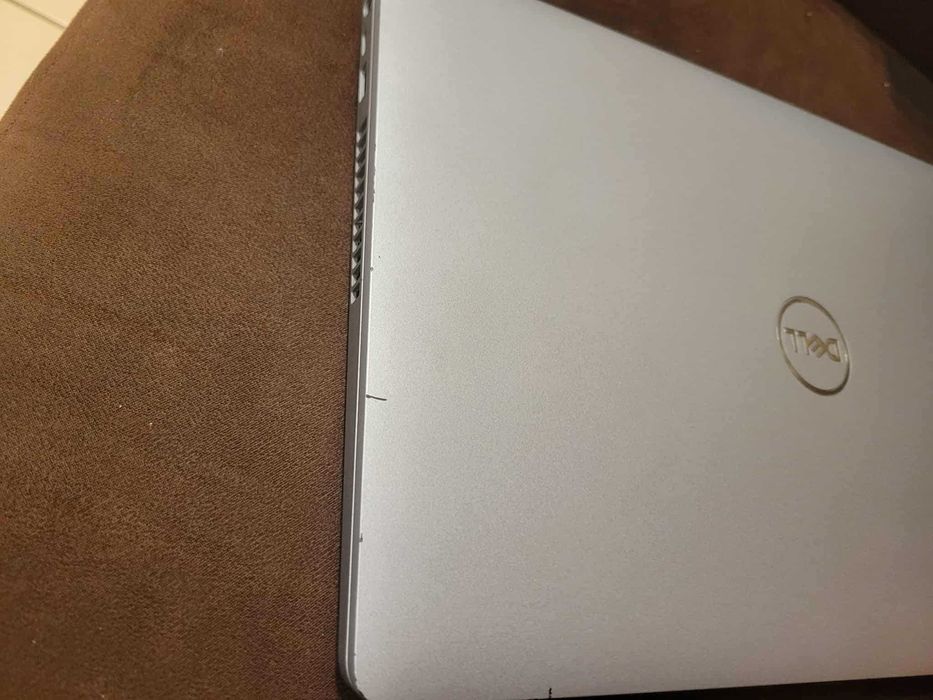 Лаптоп Dell Latitude 5511 - 1TB NVMe SSD, 32GB DDR4 RAM, I7-10780H