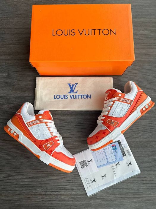 Adidași Louis Vuitton
