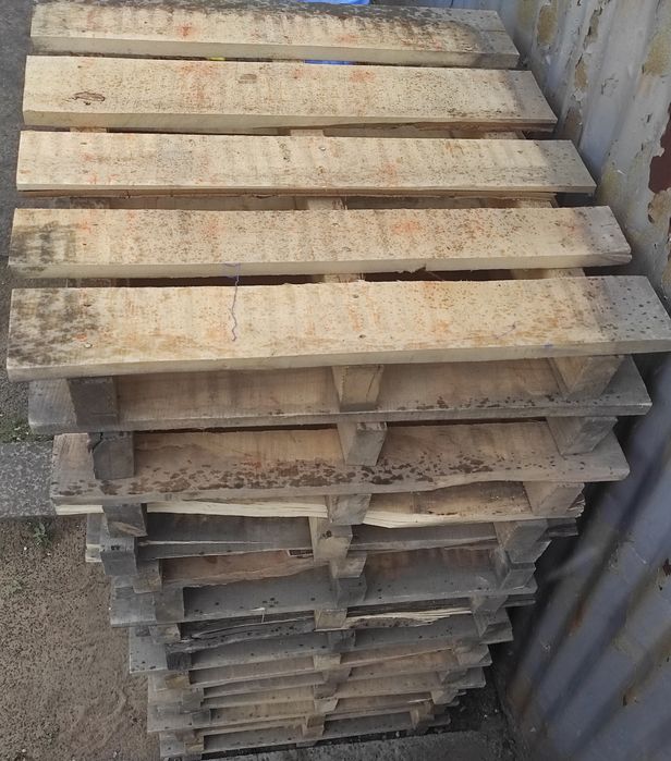 Продам поддоны хорошие