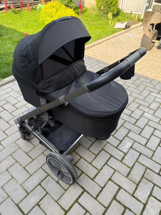 Продам  детскую  коляску