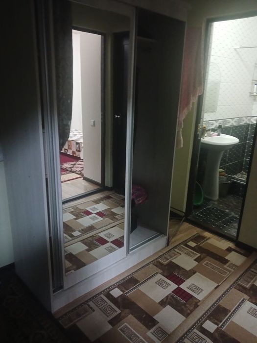 Kvartira ijaraga 2 xona 60kv Quruvchilar bekatiga 2 minut