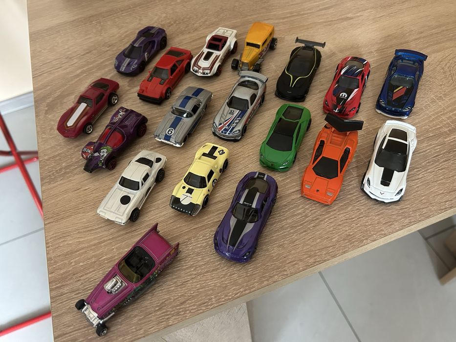 Колички hot wheels