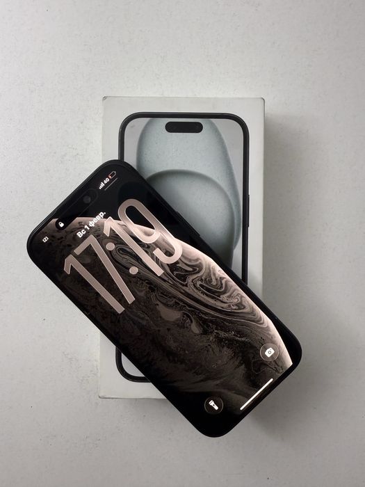 Айфон 15 хорошее состояние