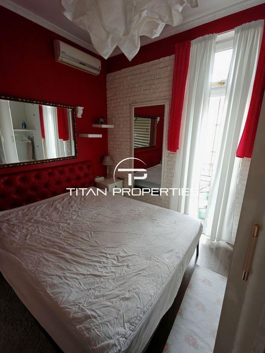 Дава се под наем Етаж от къща в Пловдив, Център - 140 кв.м за 1000 € - Снимка #11