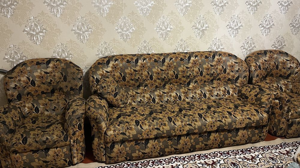 Диван для гостины