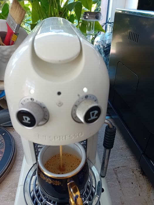 Aparat de cafea nespresso maestria en 450