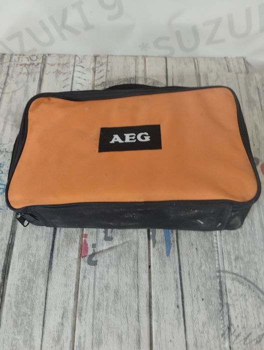 Машинка на AEG   lithium-ion батерия