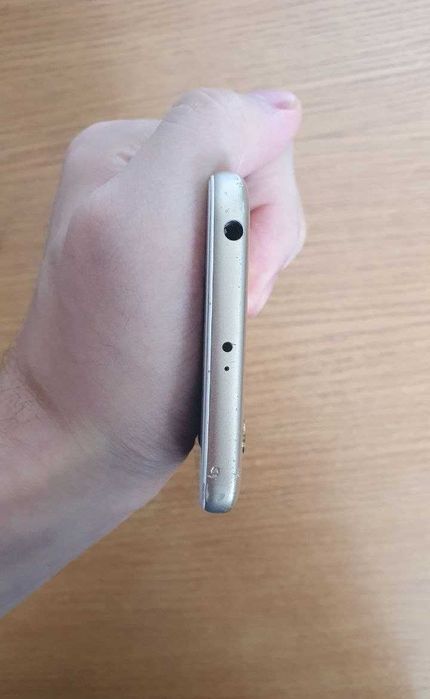 Продам Redmi 4X [2/16гб]