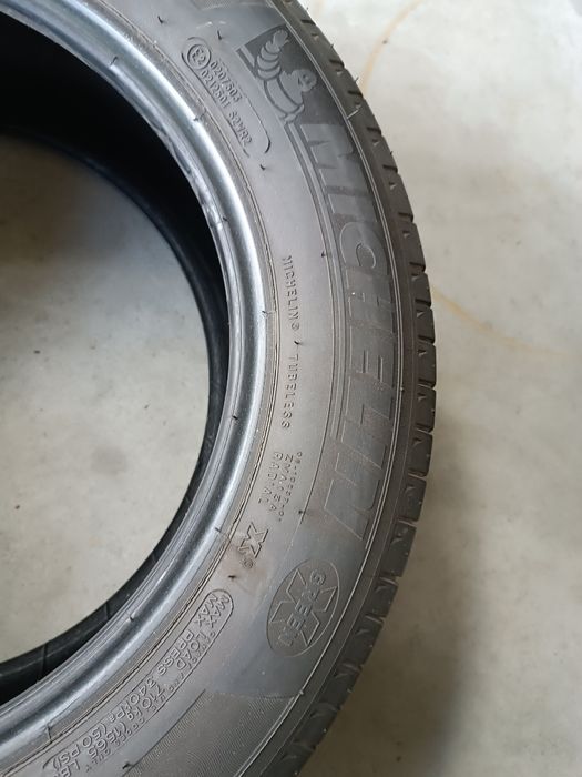 Anvelope vara 205 60 16 Michelin  6mm+