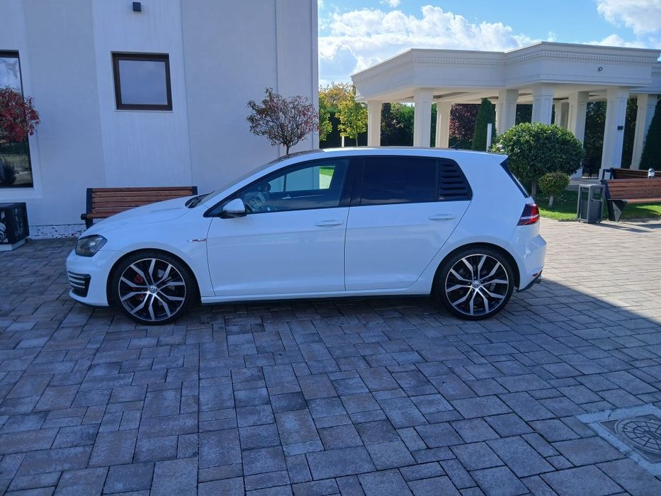 VOLKSWAGEN Golf 2014 — imagine 4