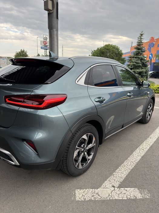 KIA XCeed 5 uși, echipare City+, motor 1.5 T-GDI 140 CP, 2025 A7