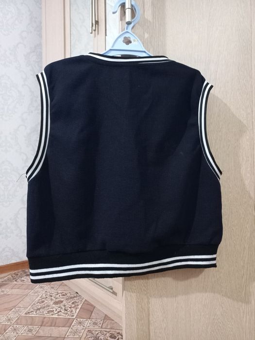 Продаётся желетка!!!