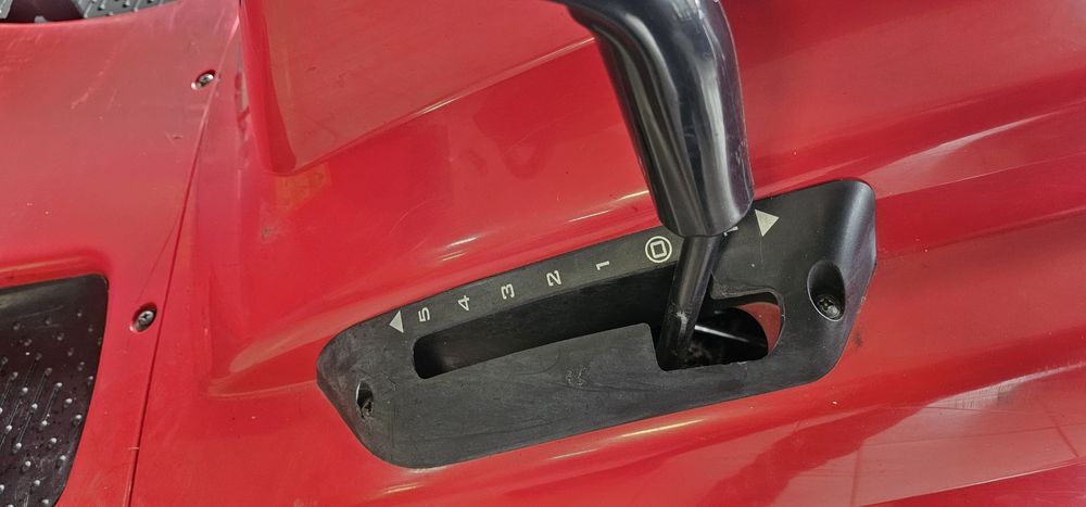 Тракторна косачка Briggs 16к.с 102см