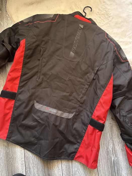 Яке за мотор FASTWAY