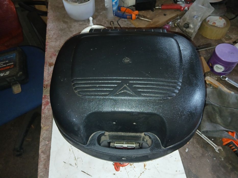 Продам бокс для мото!