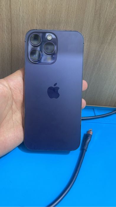 Продам айфон 14 про макс 128