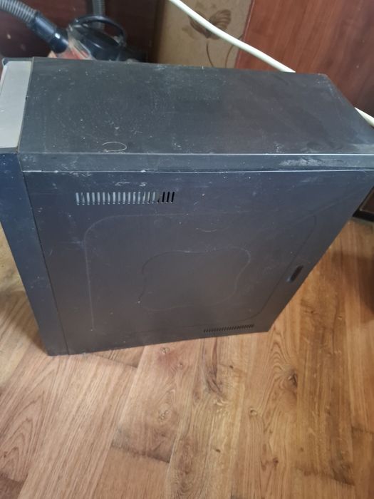 Продам блок питания ATX 450P, 220V, провода целые, не проверялся