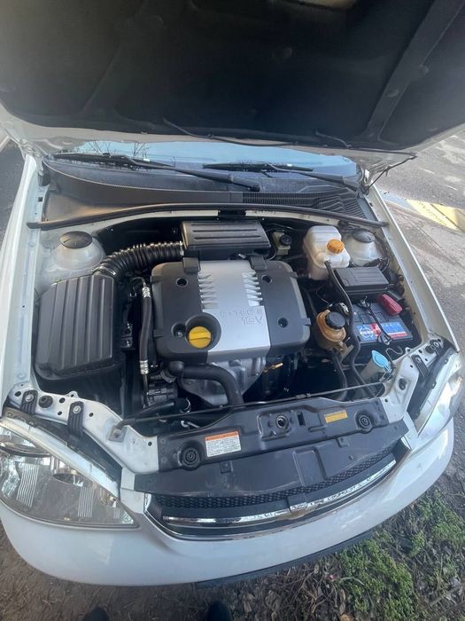 Lacetti белая 2010 год