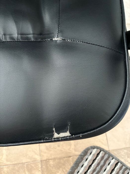 Кожен офис стол в добро състояние