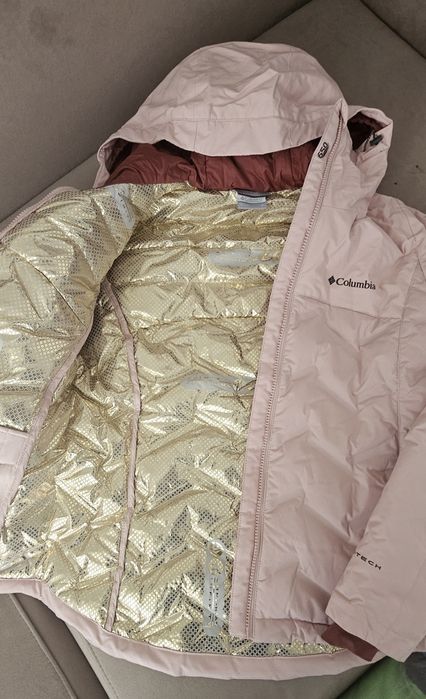 Продам куртку женскую