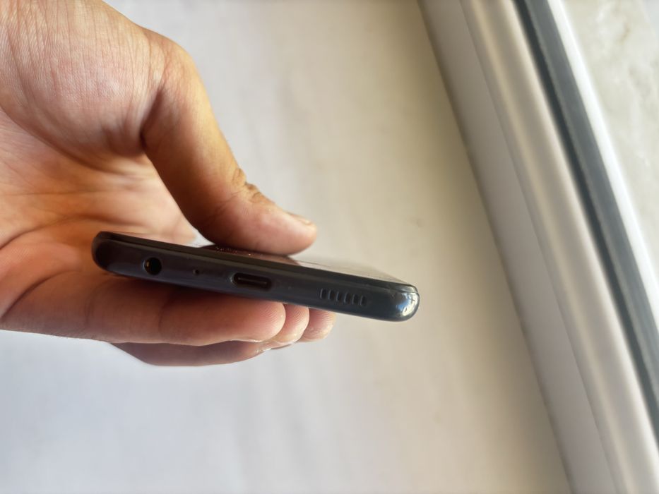 Телефон Samsung a13