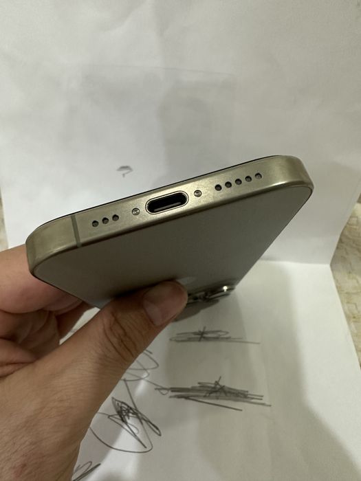 Продам iphone 16 pro e sim 128gb titan natural