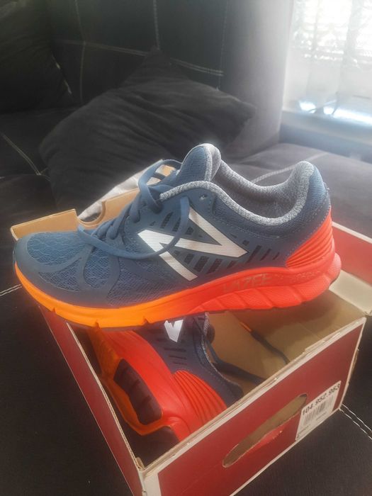 Продавам маратонки НЮ БАЛАНС