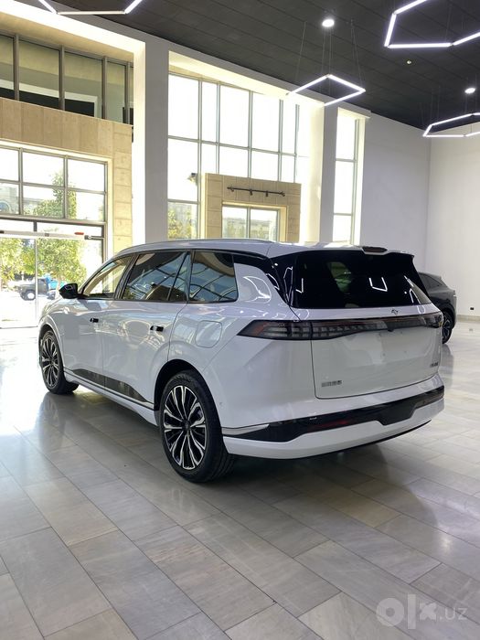 Dongfeng Ep-008 hybrid restayling
