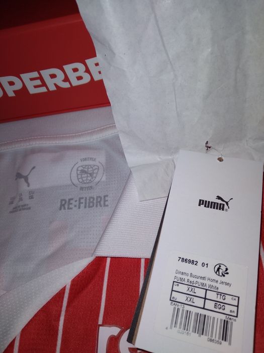 Vând tricou Dinamo, puma,original ,măsura xxl. Pentru oameni mari.