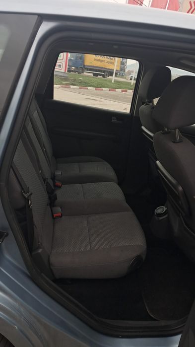 Vând Ford c max cu probleme