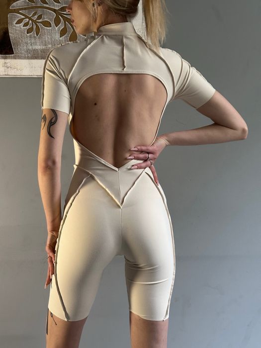 Дамски гащеризон!