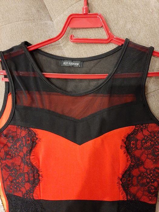 Дамска червена рокля