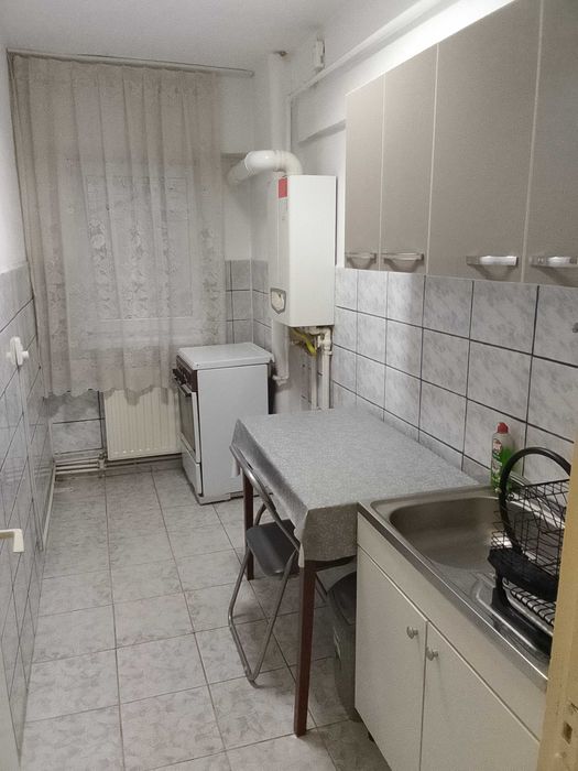 Garsoniera de închiriat