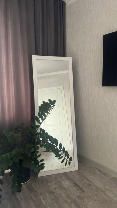 Зеркало напольное