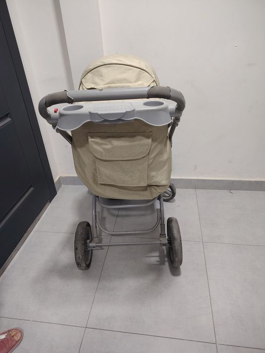 Bolalar kalyaskasi sotiladi