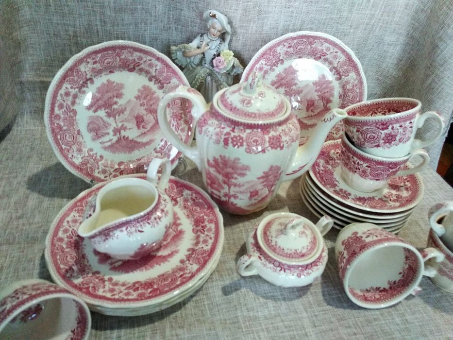 Сервиз ,фарфор известной мануфактуры Villeroy & Bosh