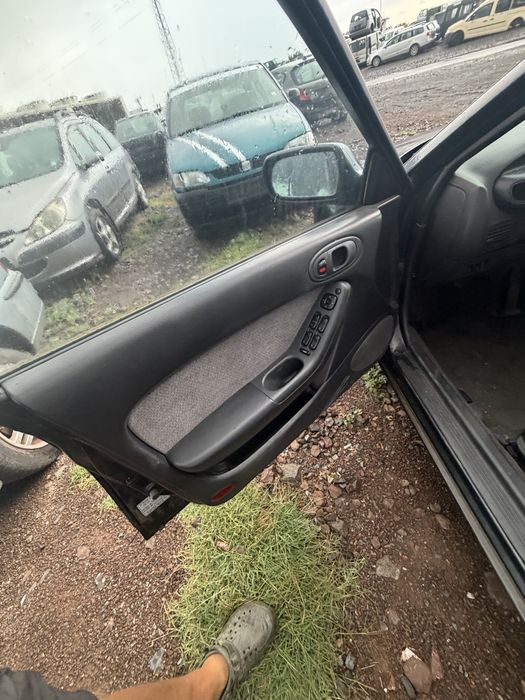 Mazda Xedos 6 1.6 бензин 107 к.с. 1995 г. на части