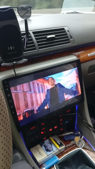 Vând Audi A4 pentru mai multe detalii sunați la nr de telefon.