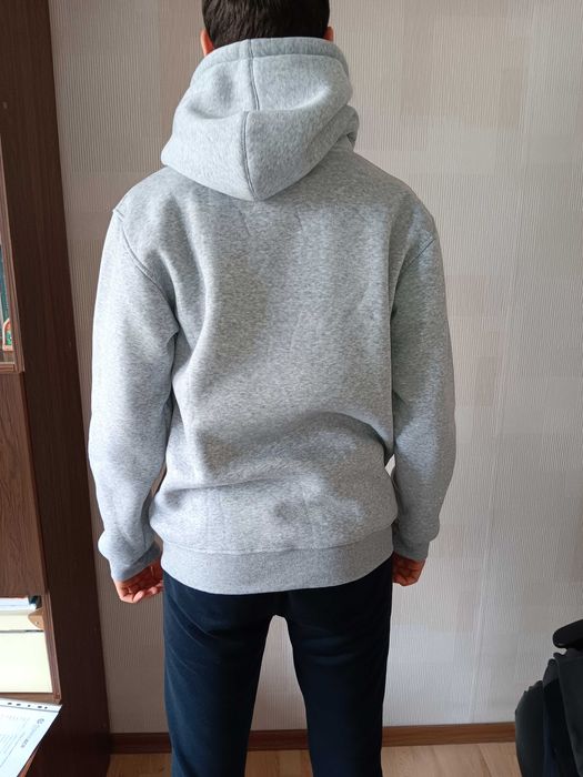 НОВ сив суичър The North Face с качулка – размер М