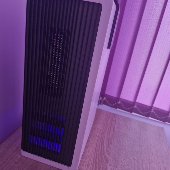 Влагоабсорбатор нов ,подходящ за домашна условия