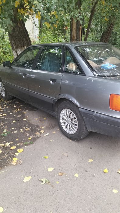 Продам Ауди 80 б3